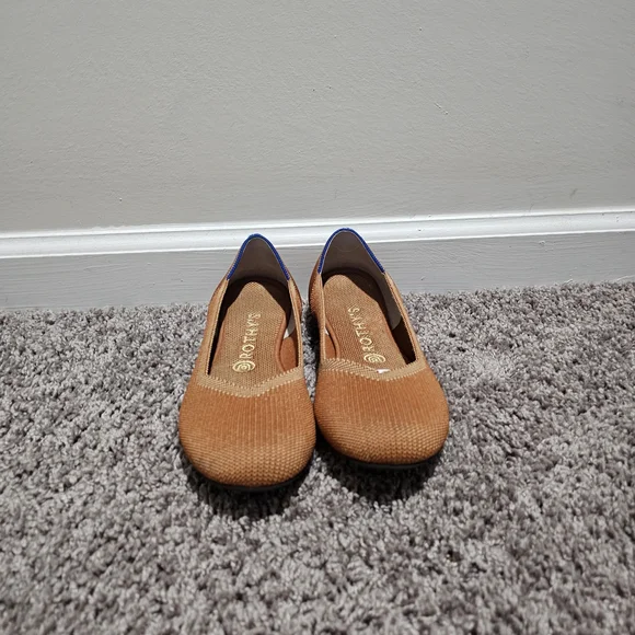 Rothy's Fawn Ballet Size 8.5 Round Toe Slip-On Flats - Picture 1 of 8